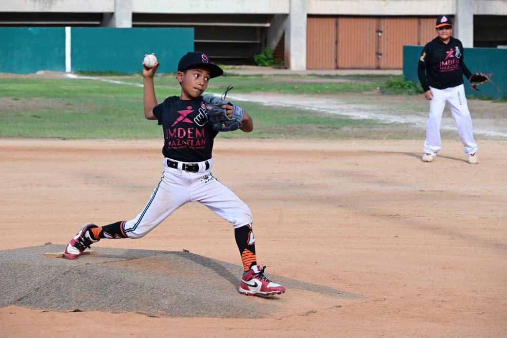$!Cubitos derrota a Titanes y disputará la final de la Liga Municipal de Beisbol Infantil ante 31 Deportes