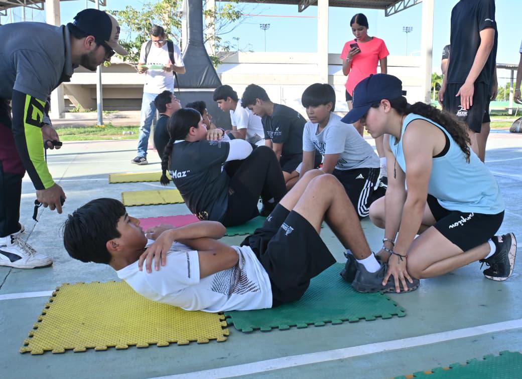 $!Ponen a prueba metodólogos del Isde a deportistas mazatlecos