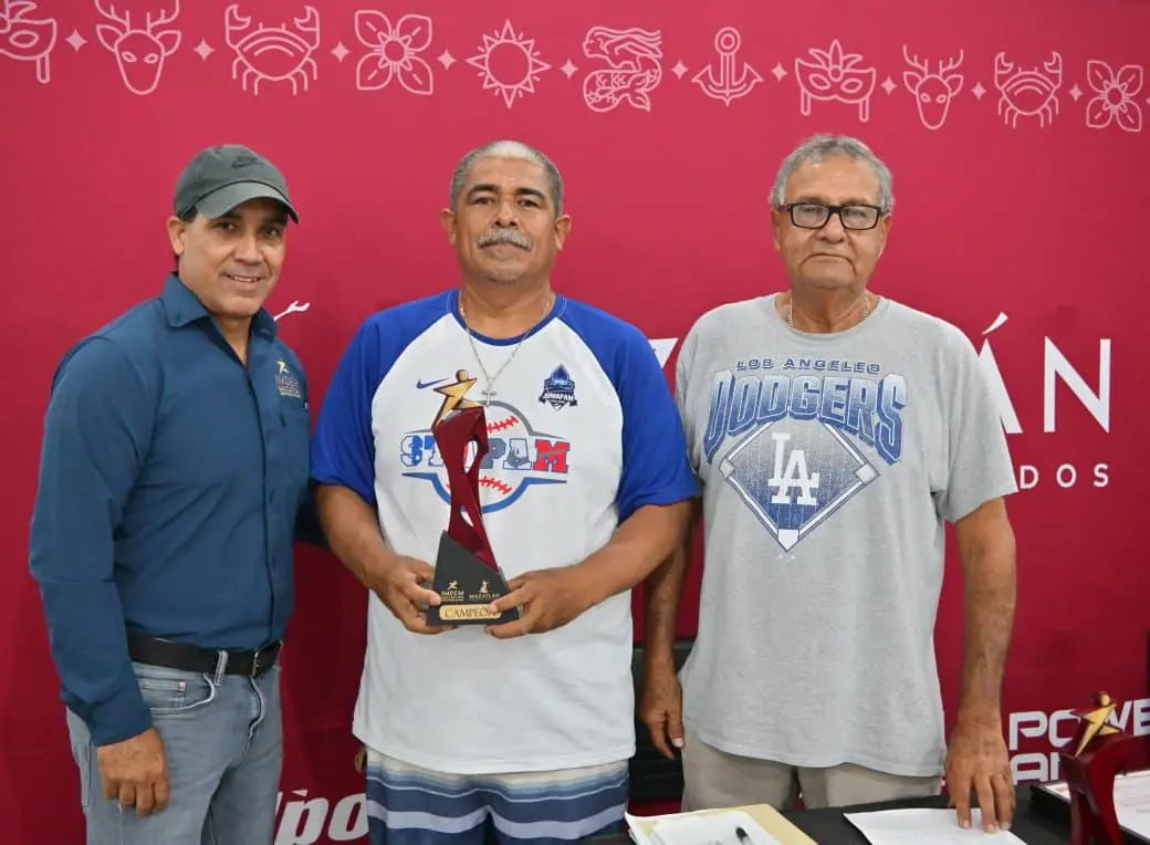 $!Premian Liga Sabatina y Liga Nocturna de beisbol a sus campeones