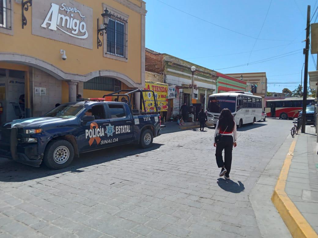 $!Apoyan a familias a descender de la zona serrana de Rosario para adquirir víveres