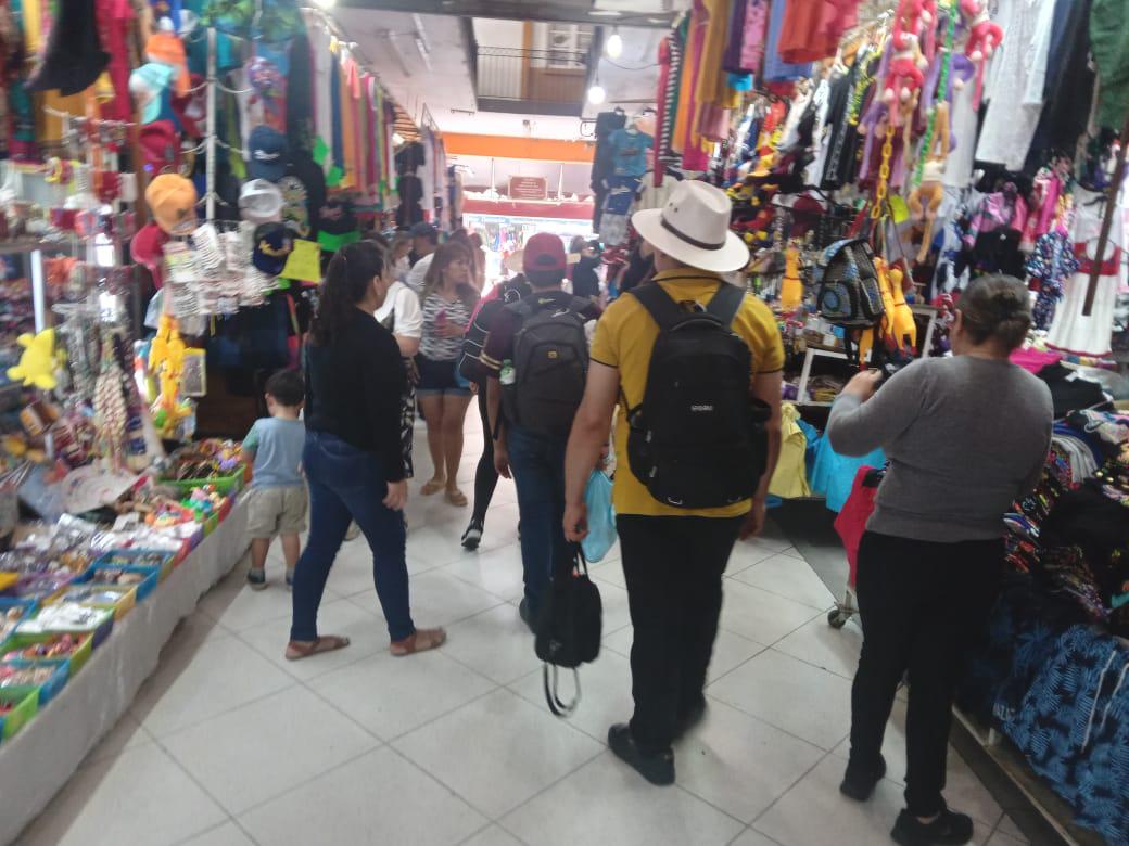 $!Llega crucero turístico con 5 mil 463 personas en total este martes a Mazatlán