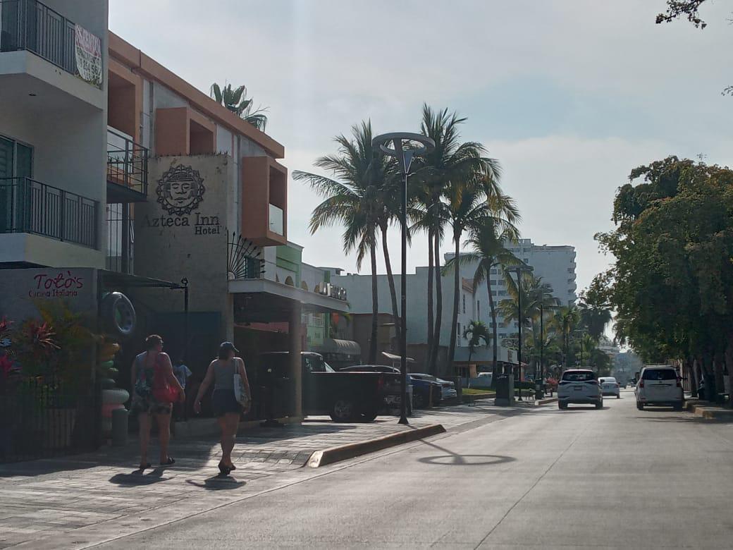 $!Inicia Par Vial en avenida Playa Gaviotas para agilizar circulación en la Zona Dorada de Mazatlán
