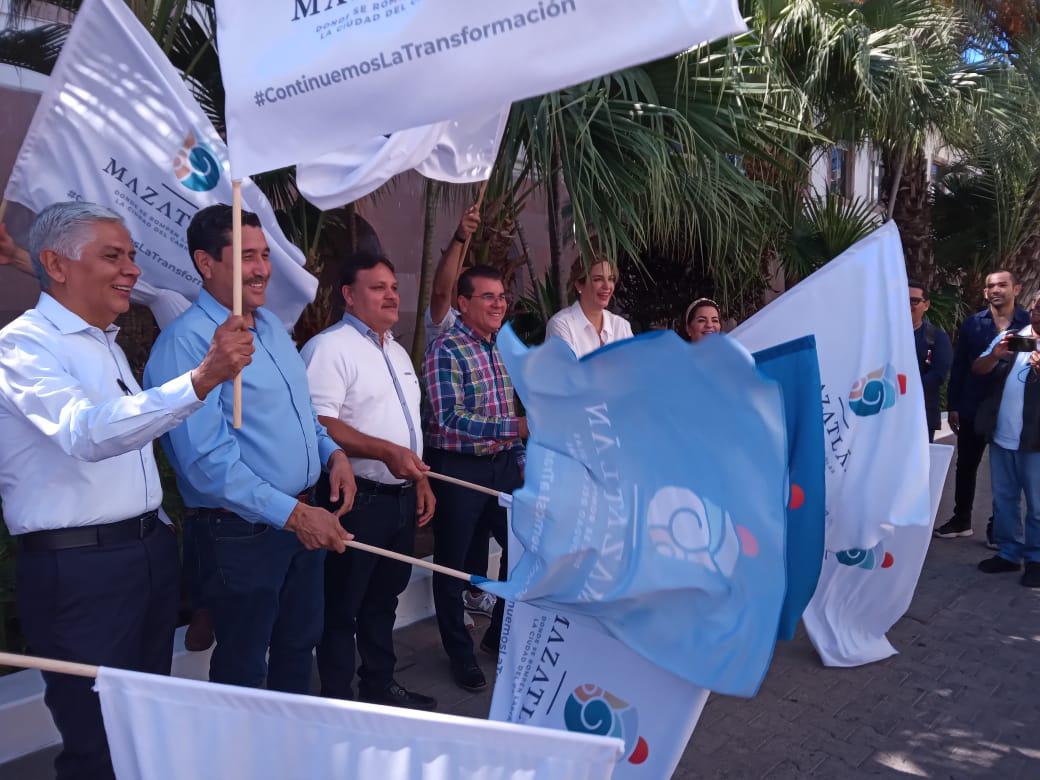 $!Empiezan a liberar espacios para estacionamiento en el Centro de Mazatlán