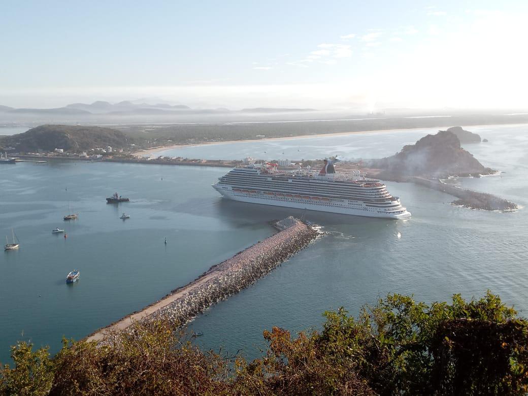 $!#FOTOS | Arriba a Mazatlán el crucero Carnival Panorama