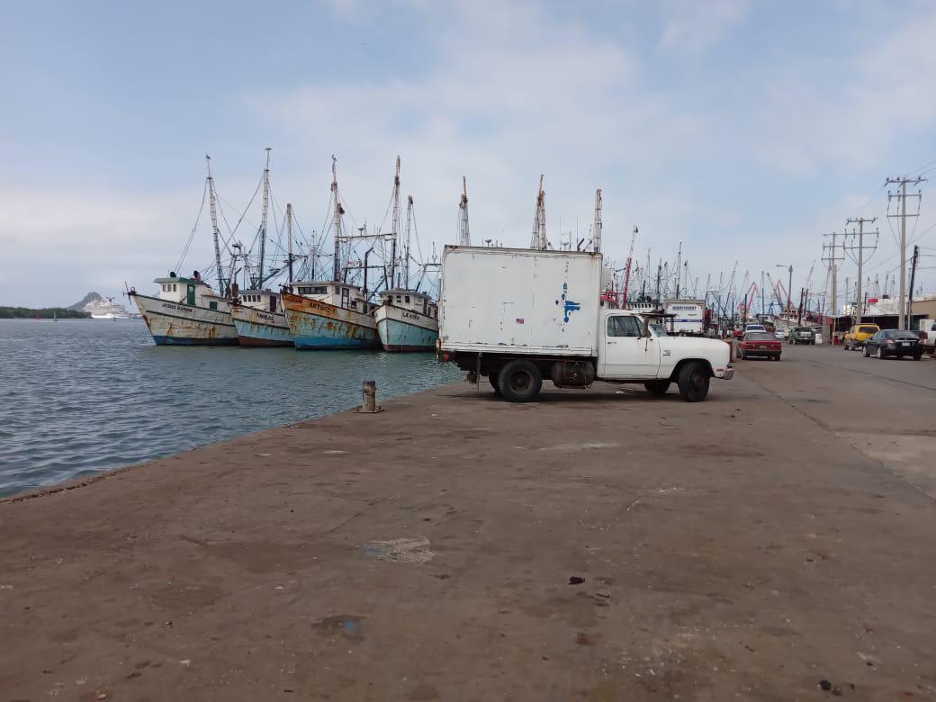 $!Por reparaciones, pocos barcos quedan por salir a altamar en Mazatlán