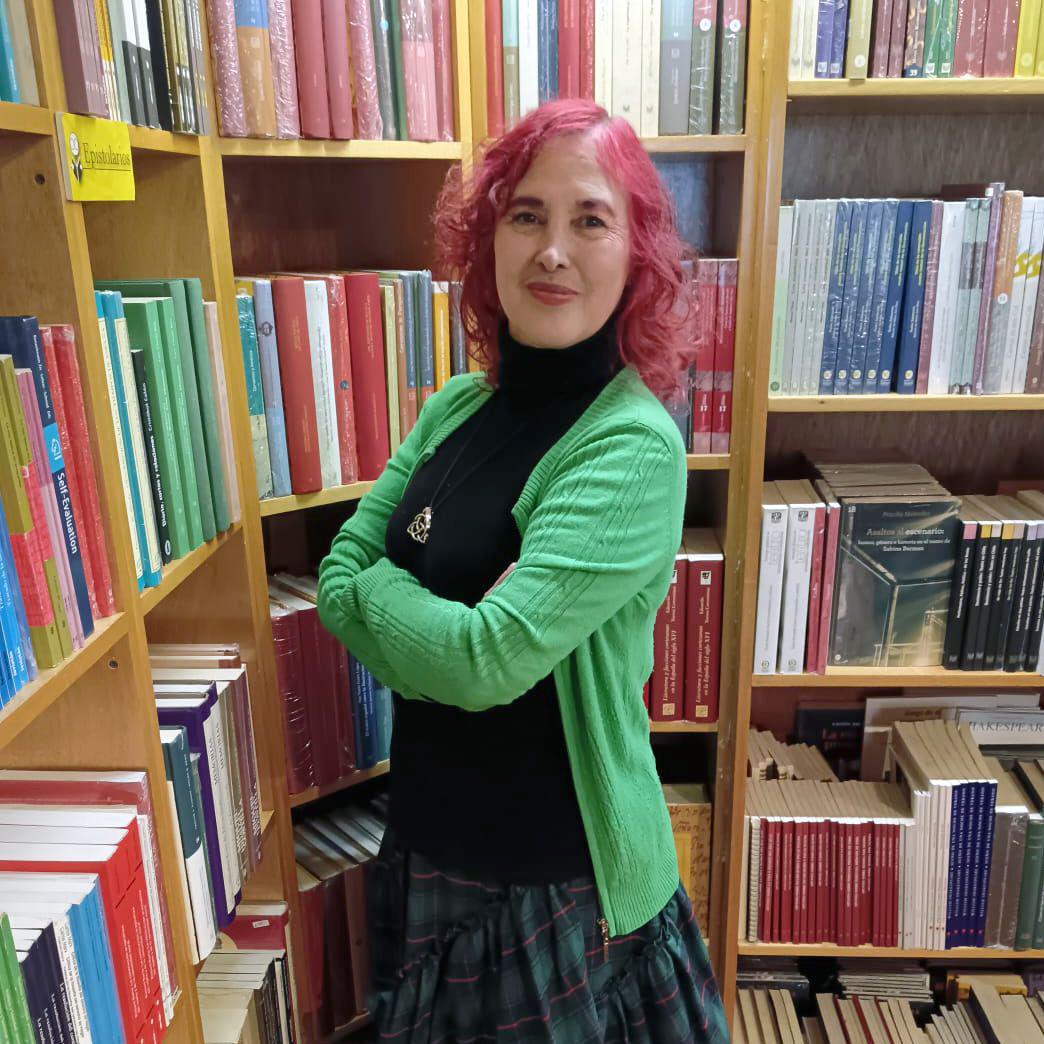 $!Roxana Elvridge-Thomas ganó el Premio Nacional Letras de Sinaloa, que recibirá en La Feria del Libro de Los Mochis.