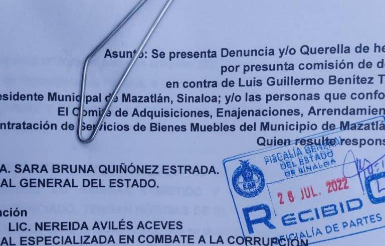 Denuncian ante la Fiscalía al Alcalde de Mazatlán y al Comité de Adquisiciones por las luminarias