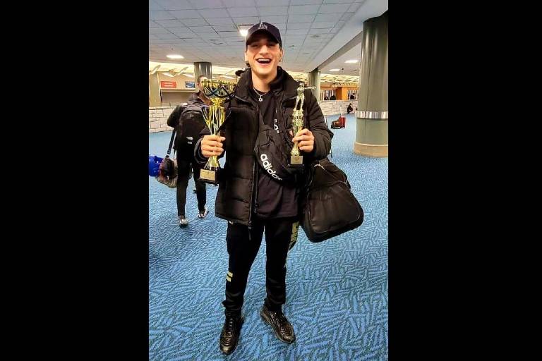 Sinaloense Marco Verde reina en la Copa Calgary de Canadá