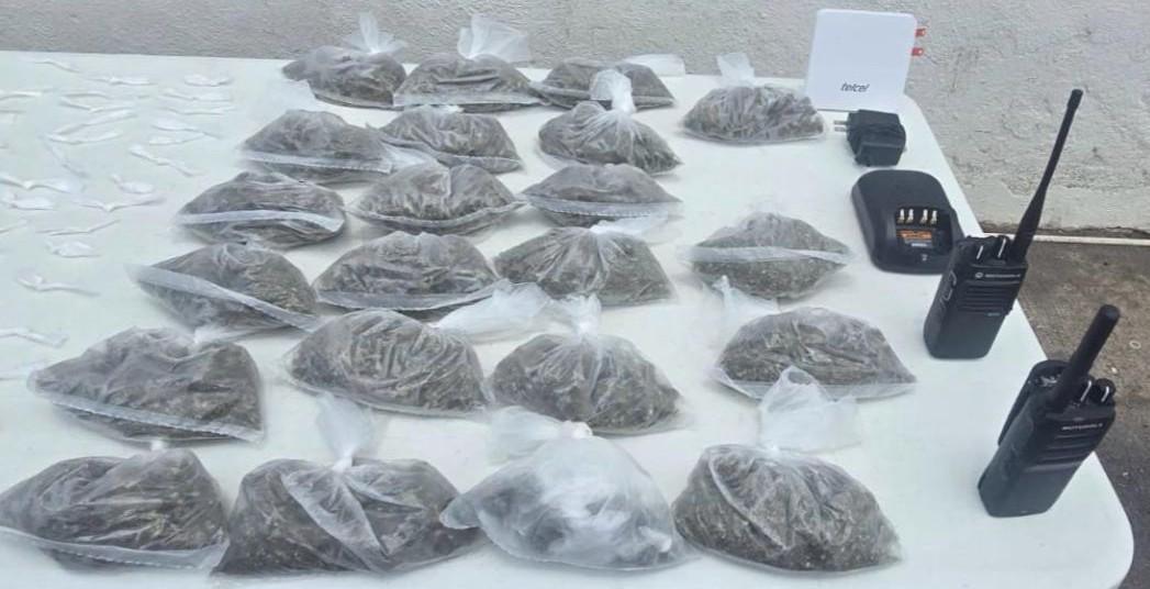 $!Decomisan armas y drogas en penal de Aguaruto tras conato de riña en Culiacán