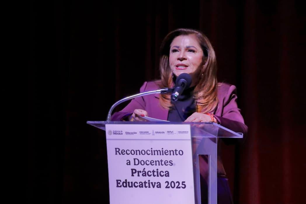 $!Entrega Rocha Moya constancias y apoyos a docentes que concluyeron programa Práctica Educativa 2025