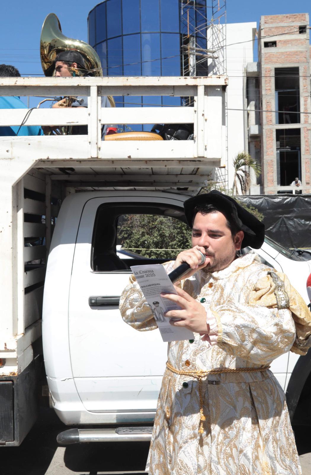 $!A la hoguera de la Quema del Mal Humor del Carnaval, ‘El Fofo’ Márquez