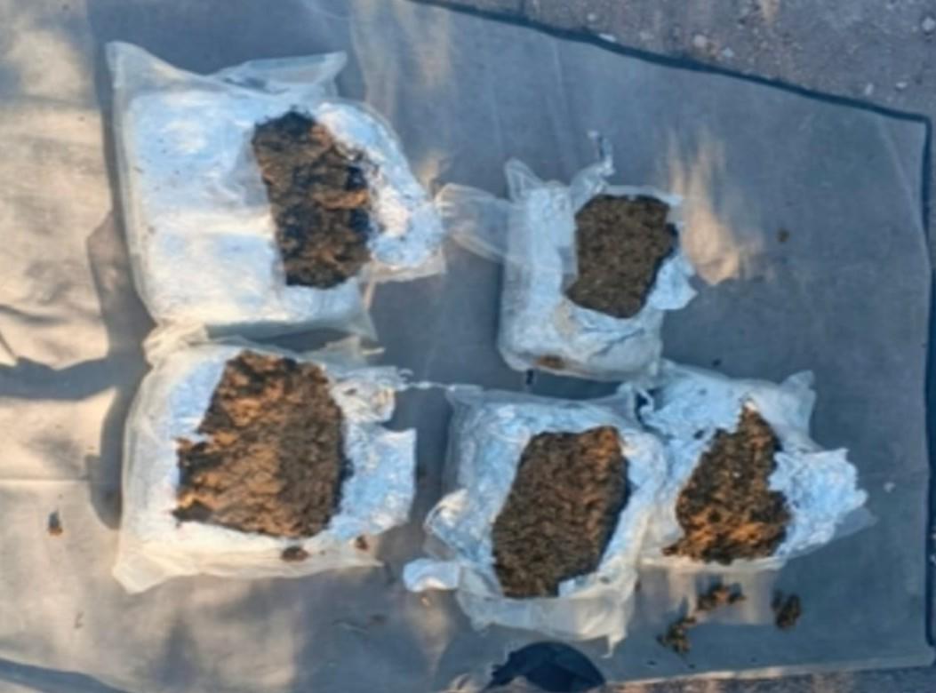 $!Estaban en una caja de cartón; asegura el Ejército 6 kilos de marihuana en Elota