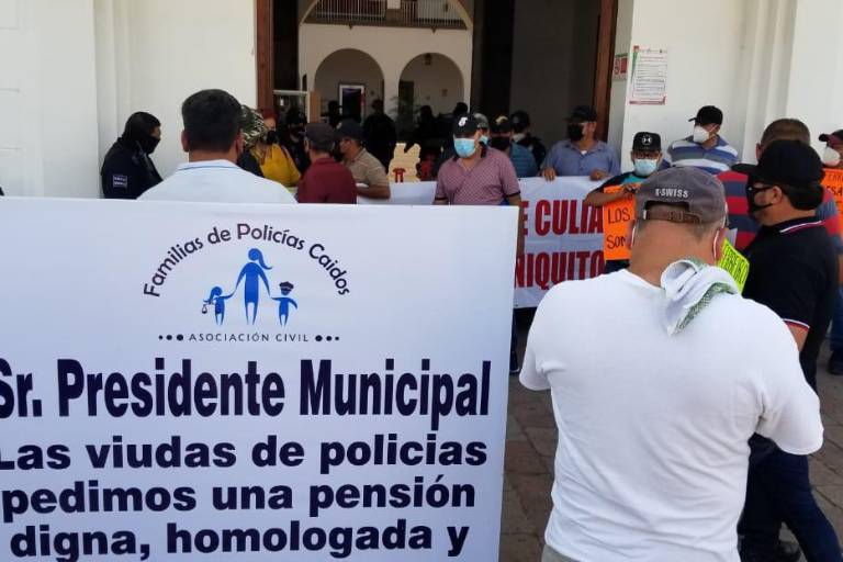 Se rehúsa Estrada Ferreiro a aceptar recursos estatales para pagar pendientes a viudas de policías municipales