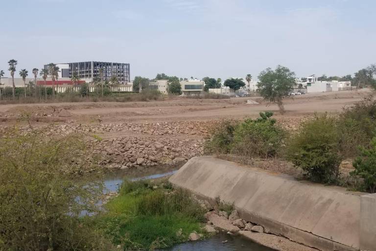Particular ganó litigio para construir sobre el cauce del Río Culiacán, a espaldas del Congreso del Estado