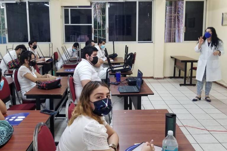 El llamado a todos los alumnos es regresar al 100 por ciento presencial, señala Rector de la UAS