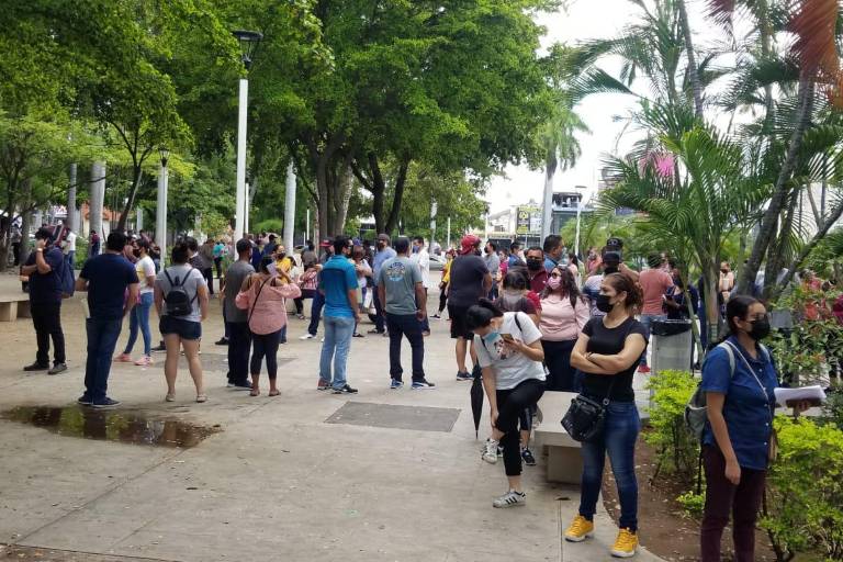 De la estrategia para reducir casos Covid, de la advertencia en Mazatlán y de la fiesta en Italia, de las noticias esta tarde