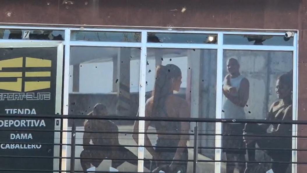 $!Disparan contra una boutique y tienda deportiva en la colonia Centro de Culiacán