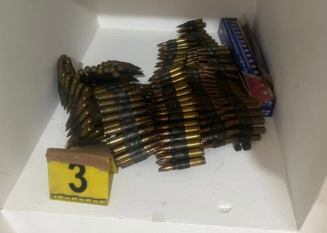 $!Aseguran arsenal y explosivos tras cateo en Los Ángeles, Culiacán