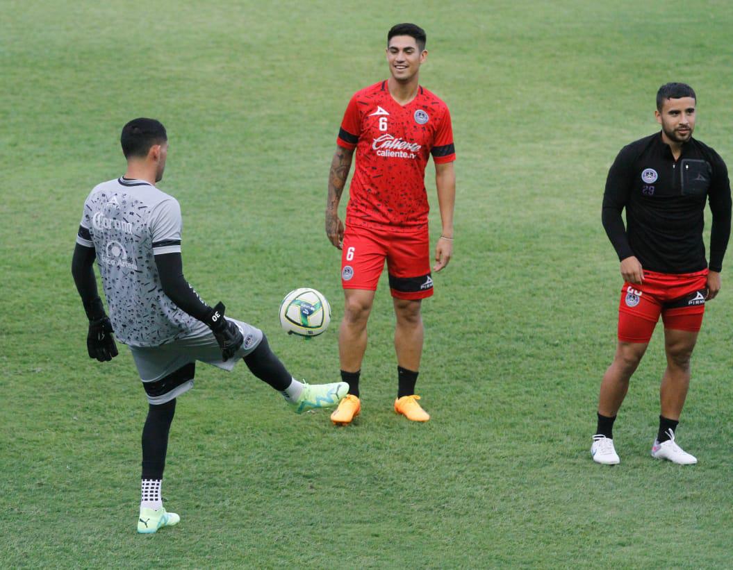 $!Néstor Vidrio advierte a Rayados: Vamos a jugar al tú por tú