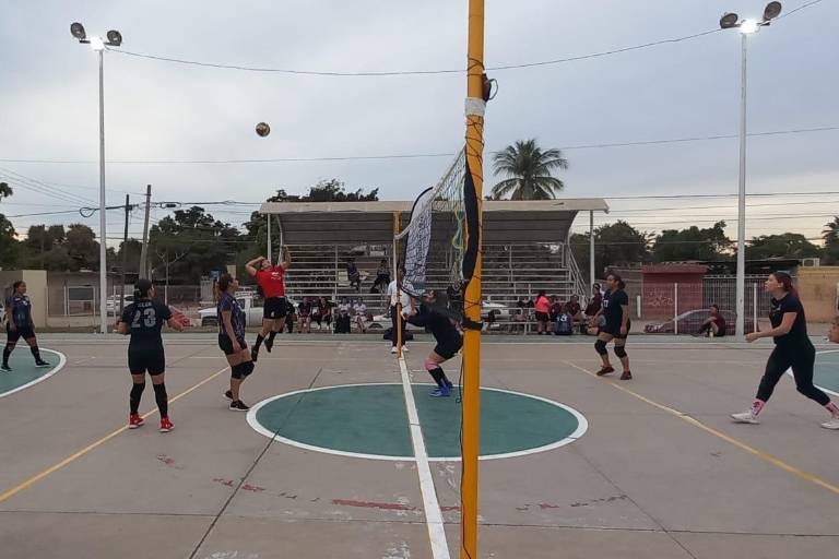 Festejan con actividades culturales y deportivas aniversario de la colonia 5 de Febrero