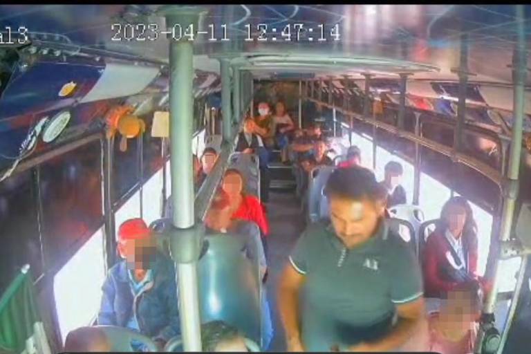 Captan asalto a pasajero en un camión urbano en Culiacán