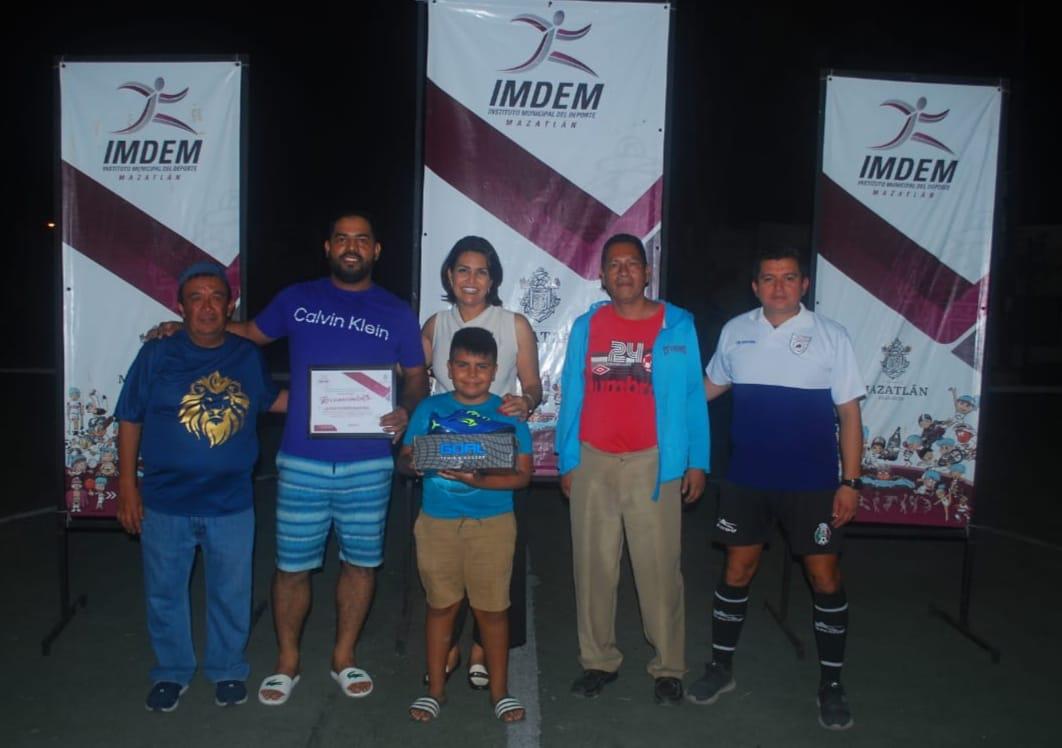 $!Taquería Jaciel es el nuevo campeón del Torneo de Futbol 7 Casa Hogar