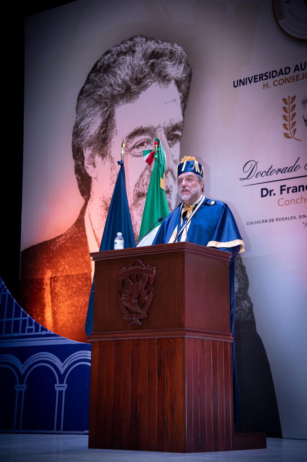 $!Distingue UAS a ex subsecretario de Educación Superior, Luciano Concheiro con doctorado honoris causa