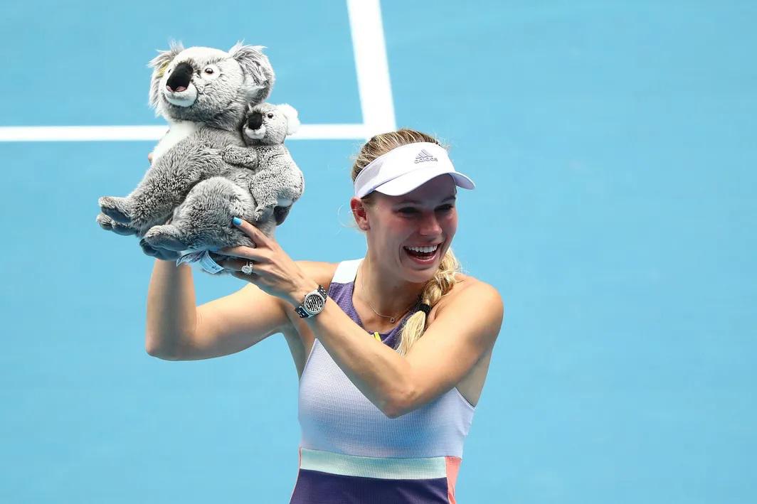 $!La ex número 1 del mundo, Wozniacki, anuncia su regreso al tenis