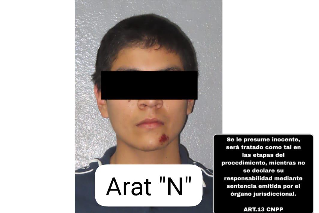 $!Tras agresión y persecución, detienen a dos jóvenes armados en Mazatlán