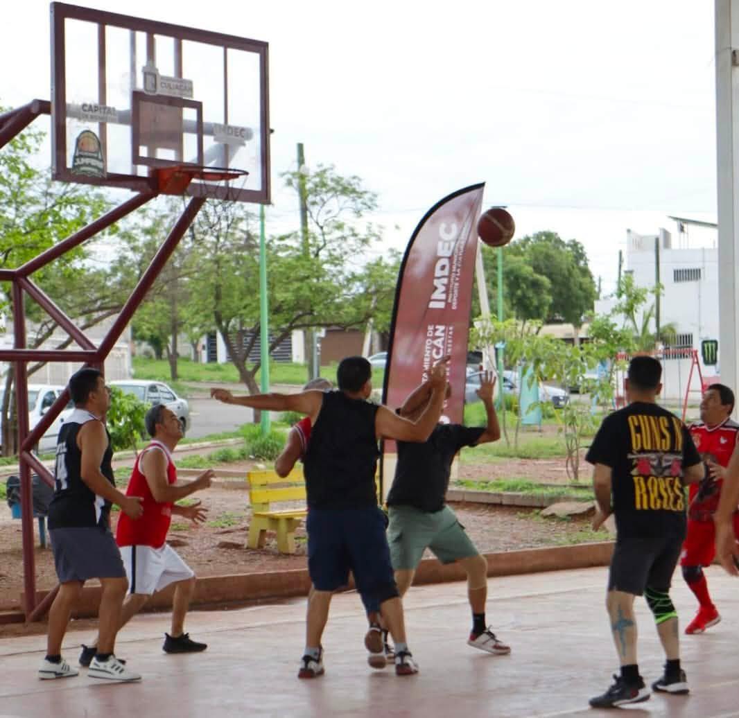 $!Furia Roja conquista el Torneo Relámpago Mundialito 50 Años y Más en Culiacán
