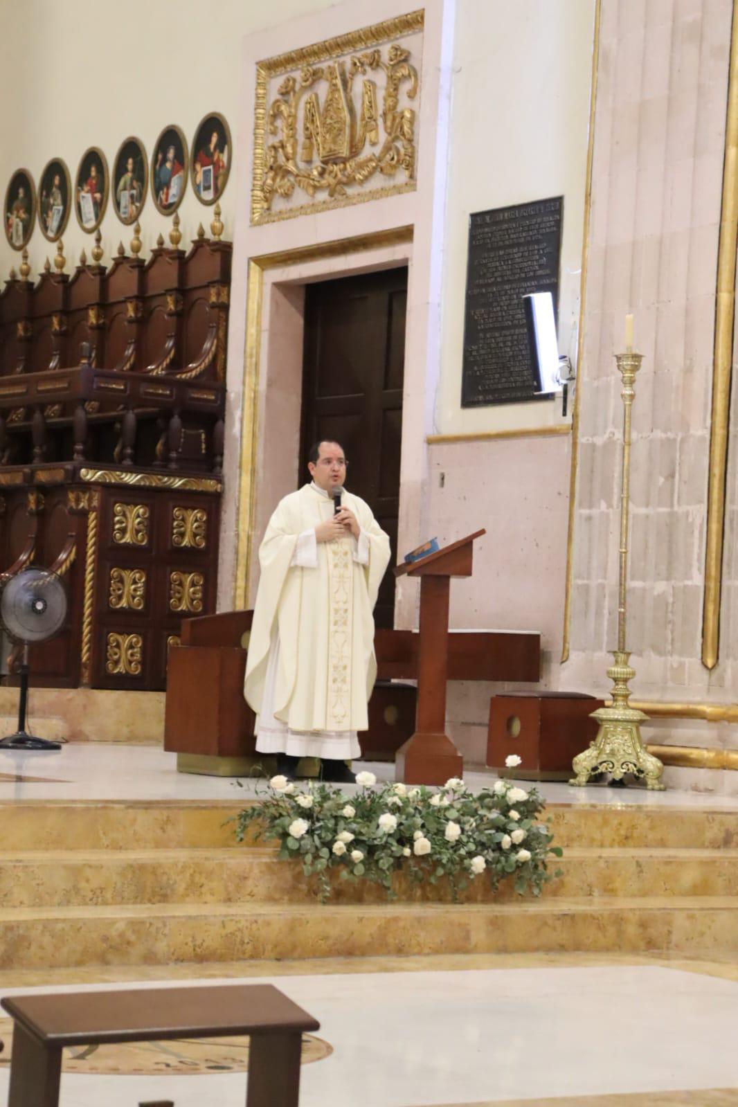 $!Conmemoran con misa la vida y obra de Manuel Clouthier, ‘El Maquío’, a 36 años sin él