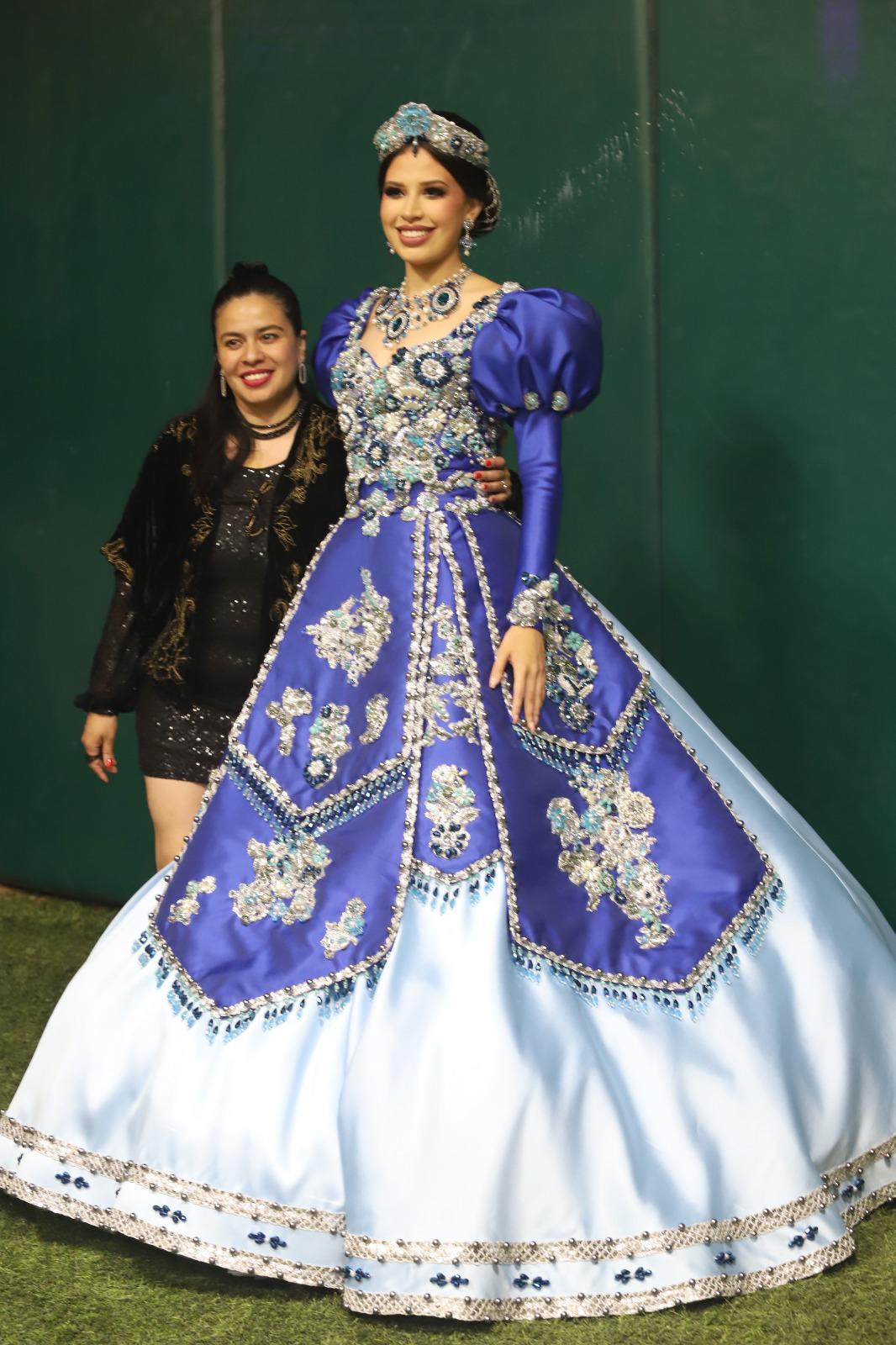 $!Claudina Domingo y Siu Ling I, Reina de los Juegos Florales.
