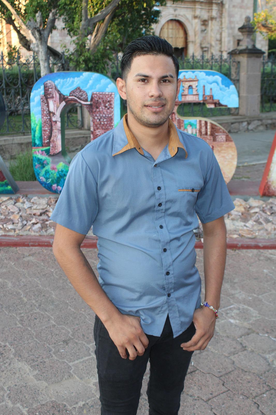 $!Felipe Lizárraga: 38 años de música y un legado familiar que sigue sonando en Rosario