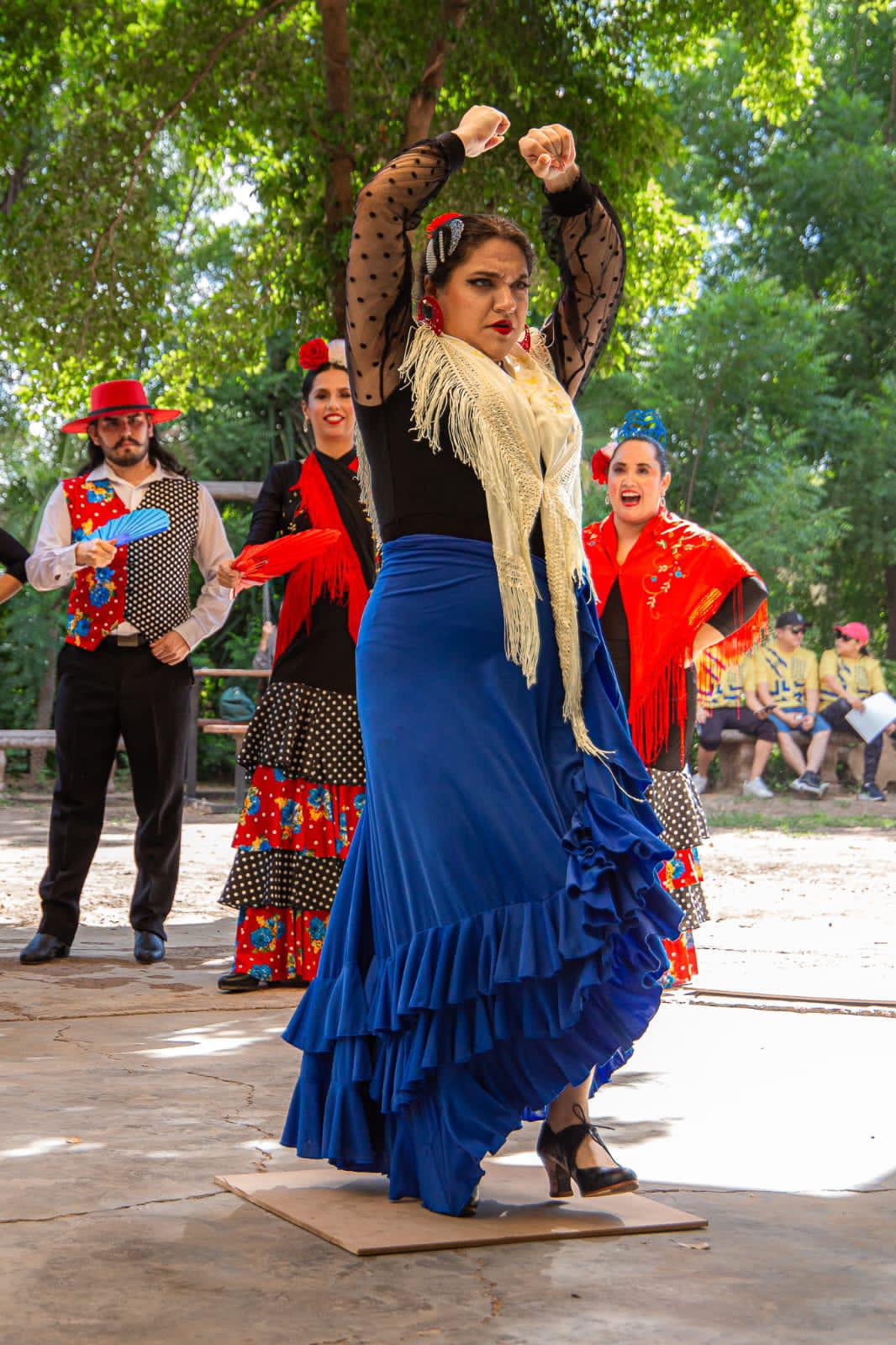 $!Compartir el flamenco con todos es su mayor satisfacción.