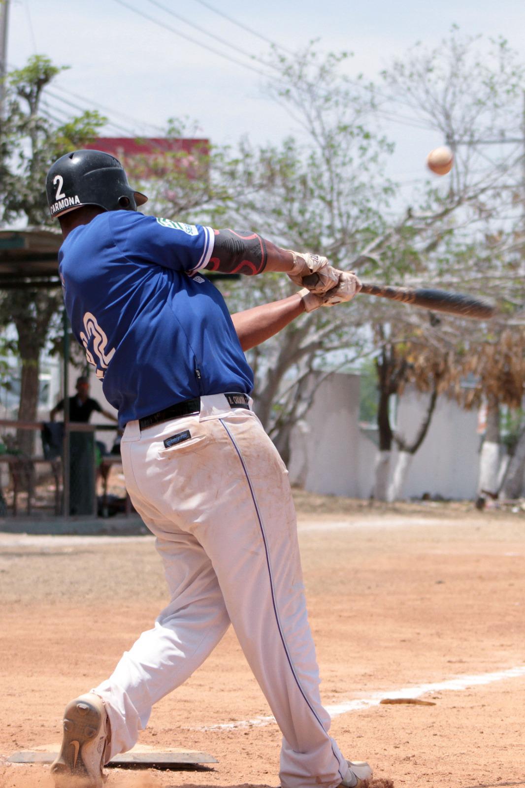 $!Covec frena a Promoplay en Liga de Beisbol de 40 Años y Más