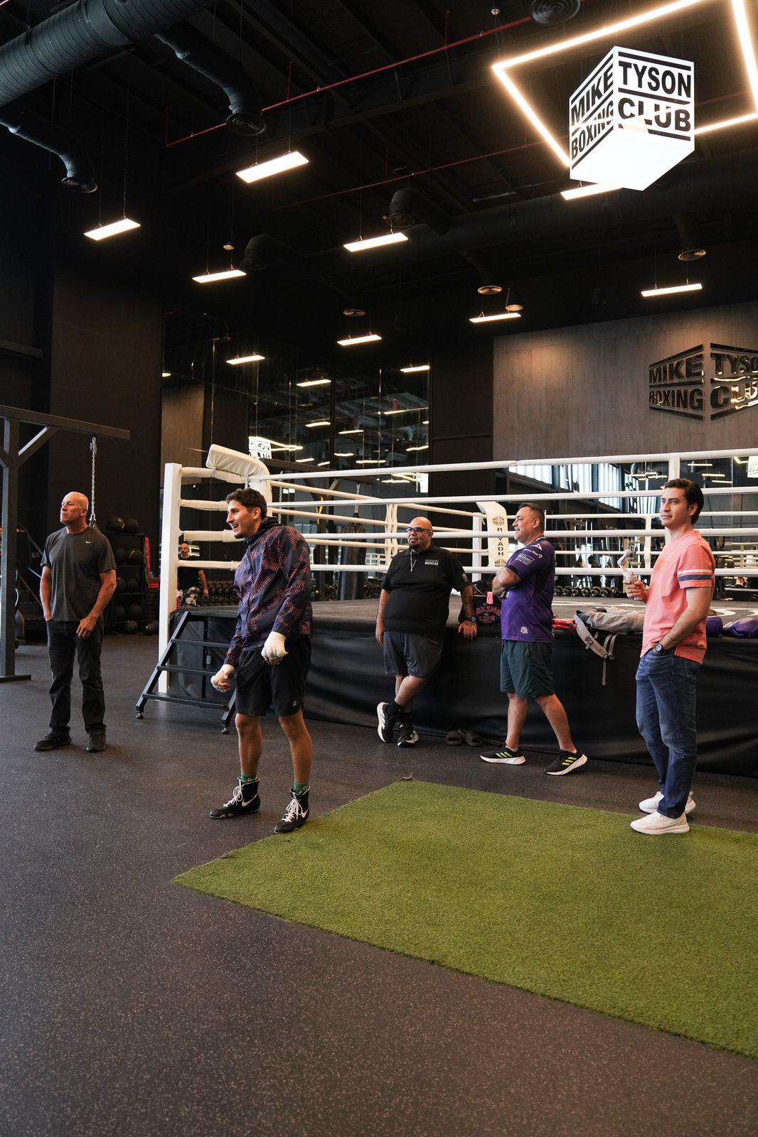 $!Marco Verde afina detalles para su debut en el boxeo profesional