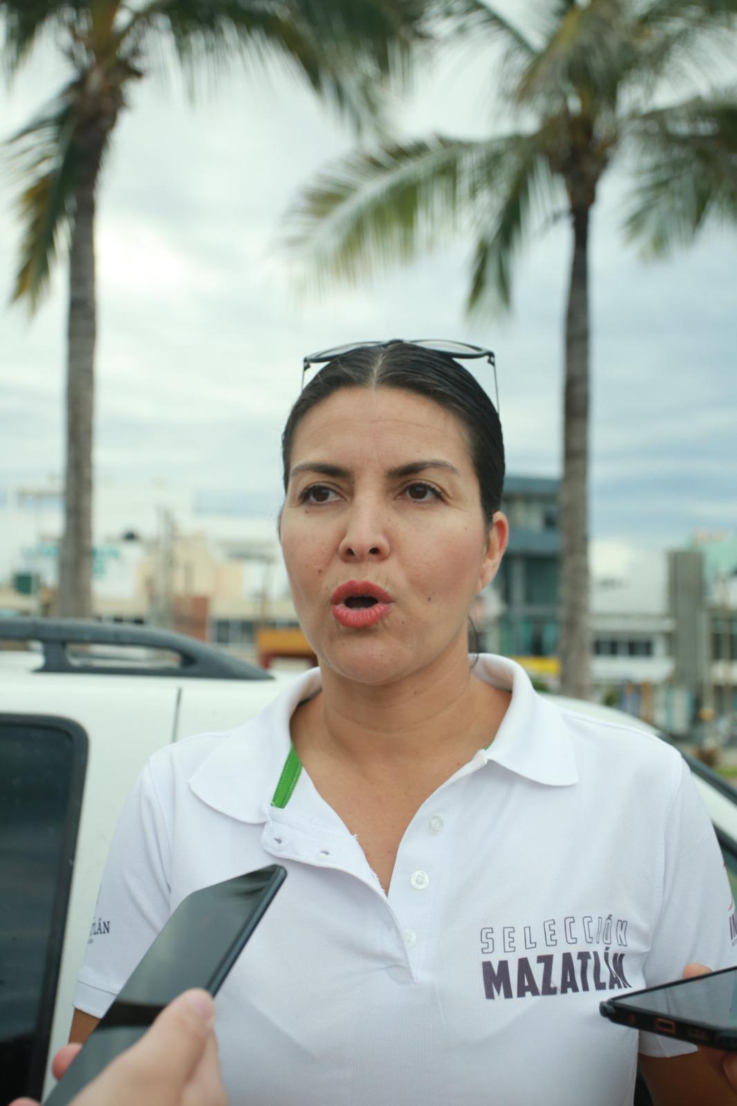 $!Tritones se dan cita en Playa Norte para la última Puntuable de nado de 2023