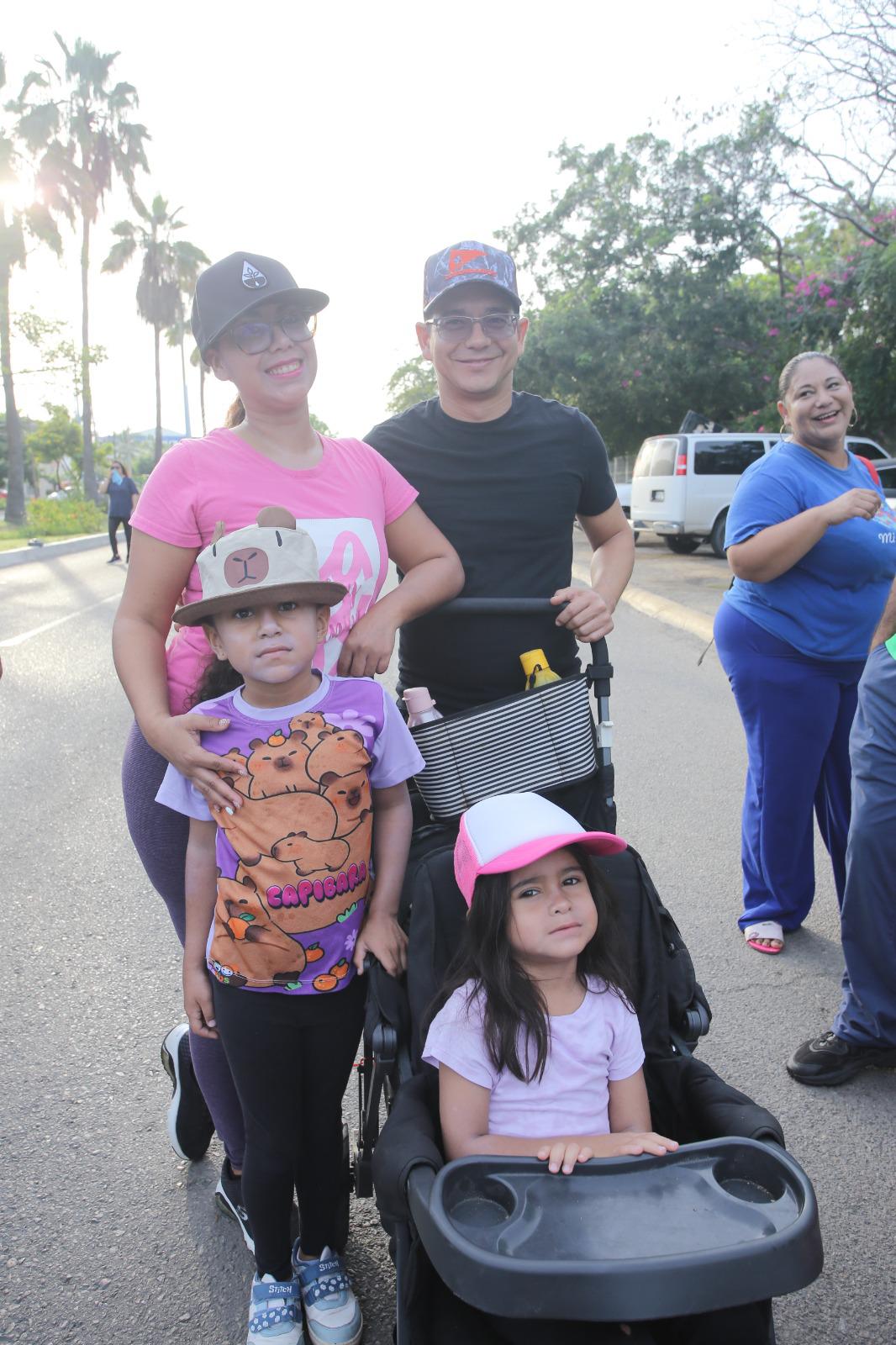 $!La familia Barraza Enamorado estuvo presente en el evento.