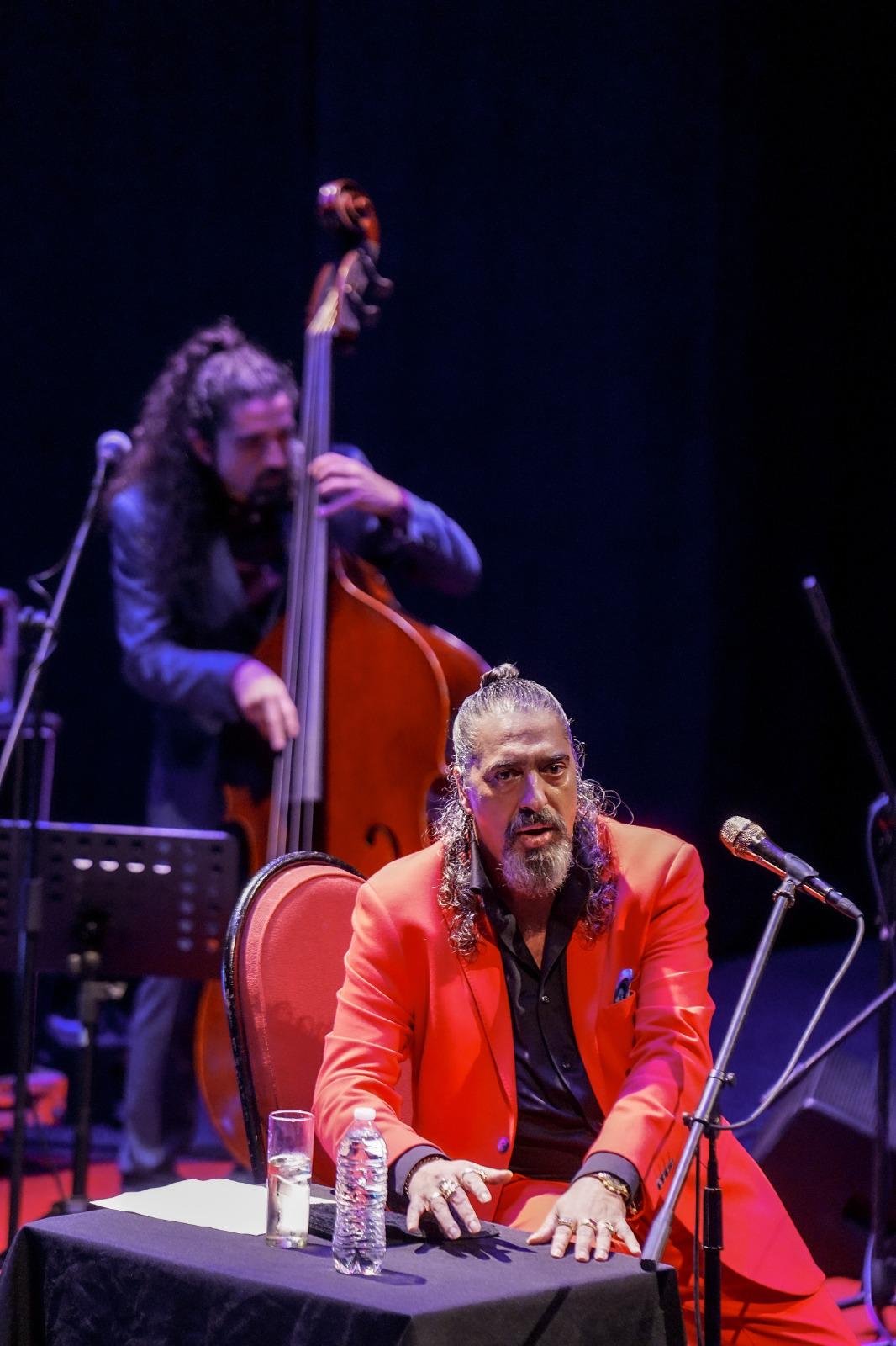 $!Diego “El Cigala” en su presentación en Mazatlán.