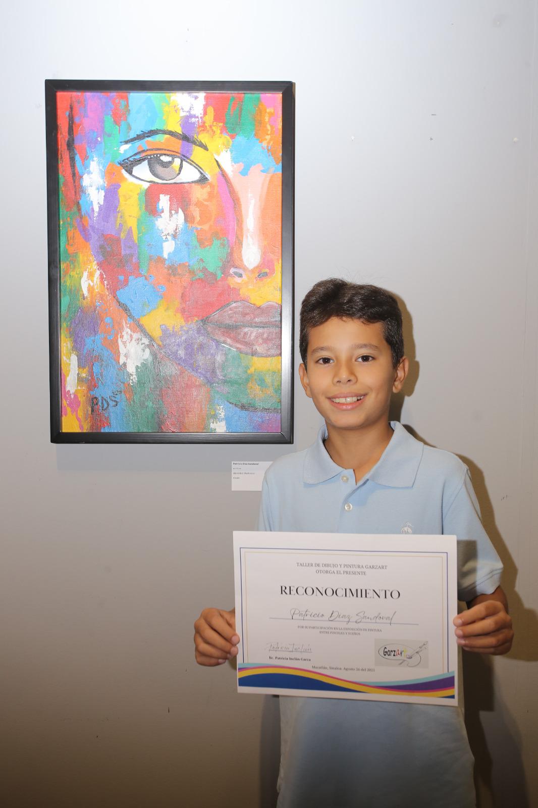 $!Patricio Díaz Sandoval en una de sus obras.