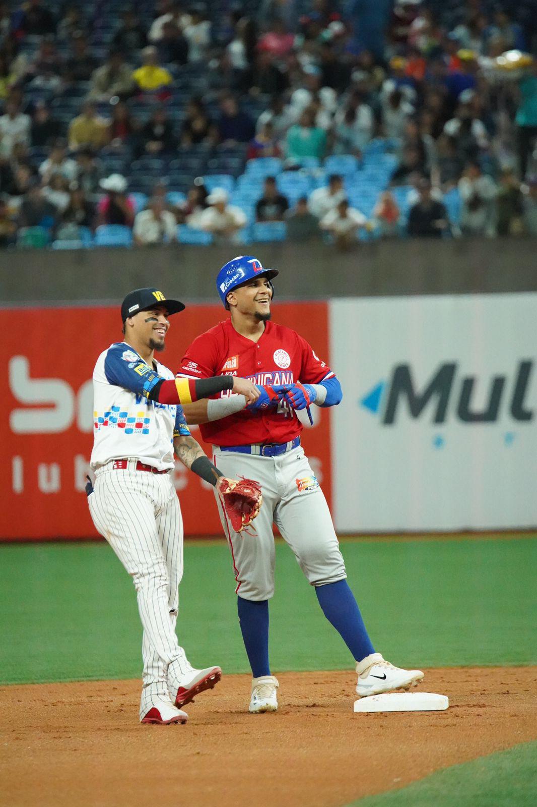$!En maratónico y agotador partido, Venezuela deja en el terreno a Dominicana