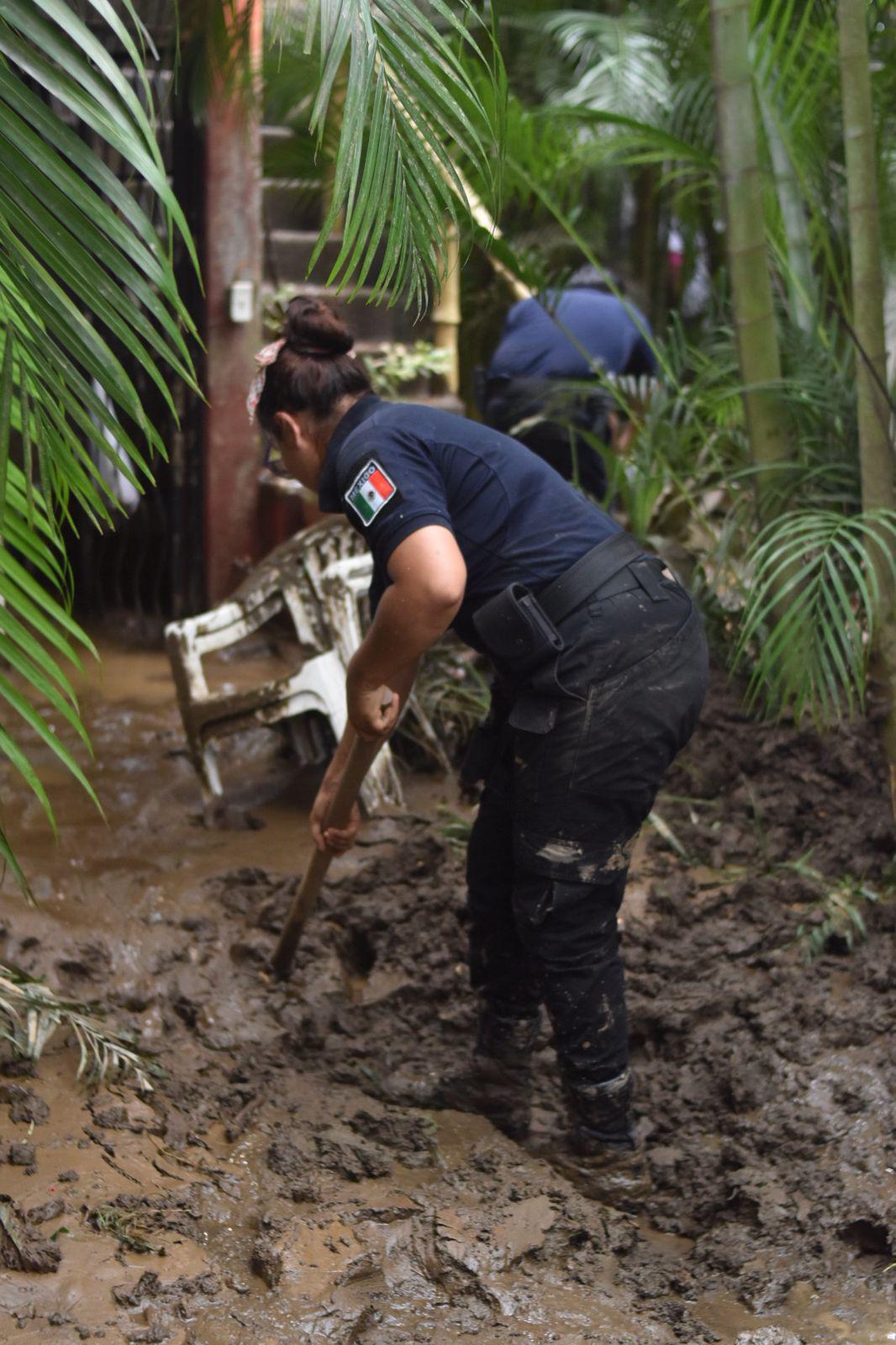 $!Sube a tres los muertos en Nayarit por el paso del huracán Roslyn; además de cuantiosos daños