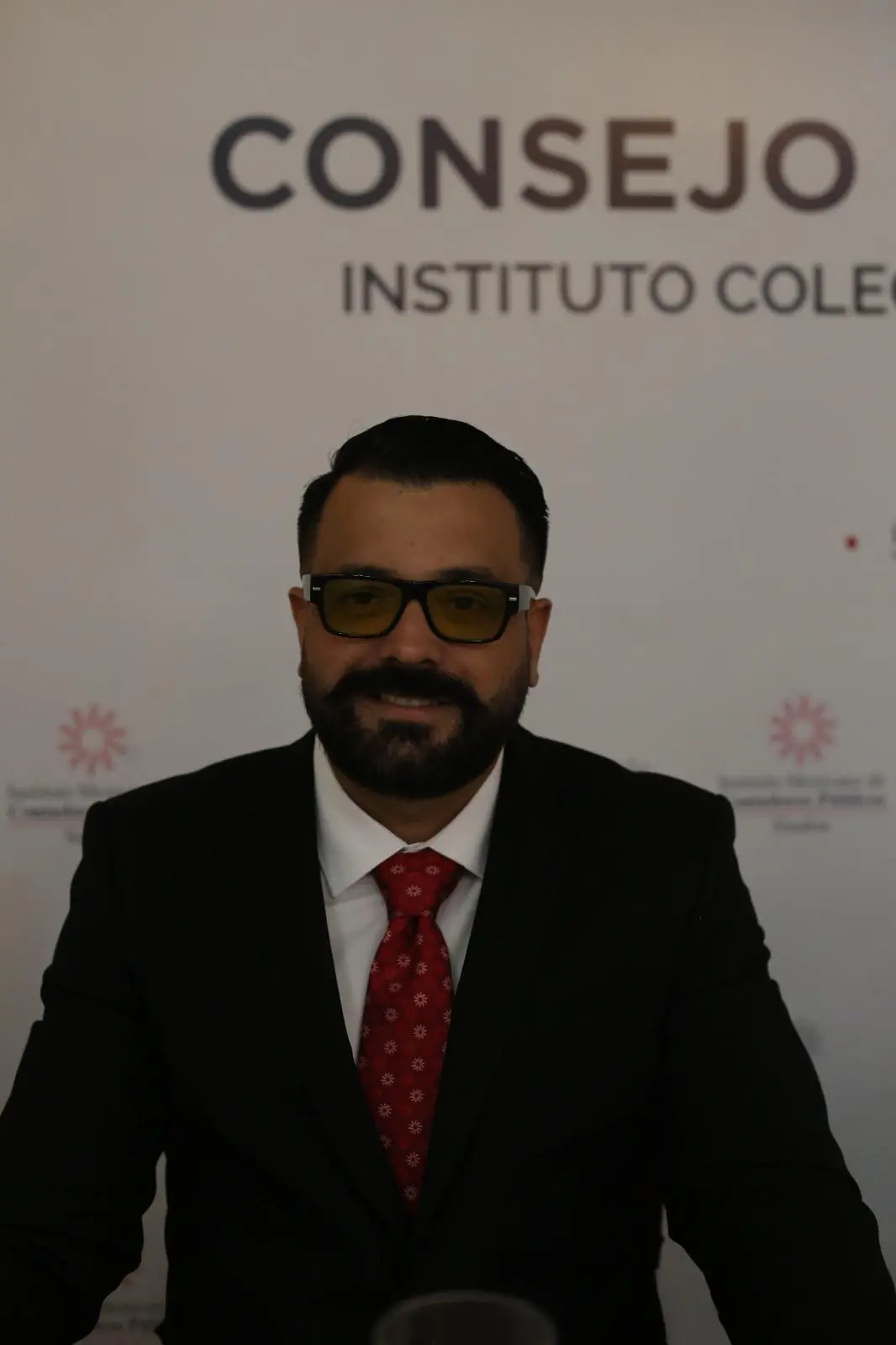 $!Abraham Valdés Lizárraga asume presidencia de Contadores Públicos de Sinaloa