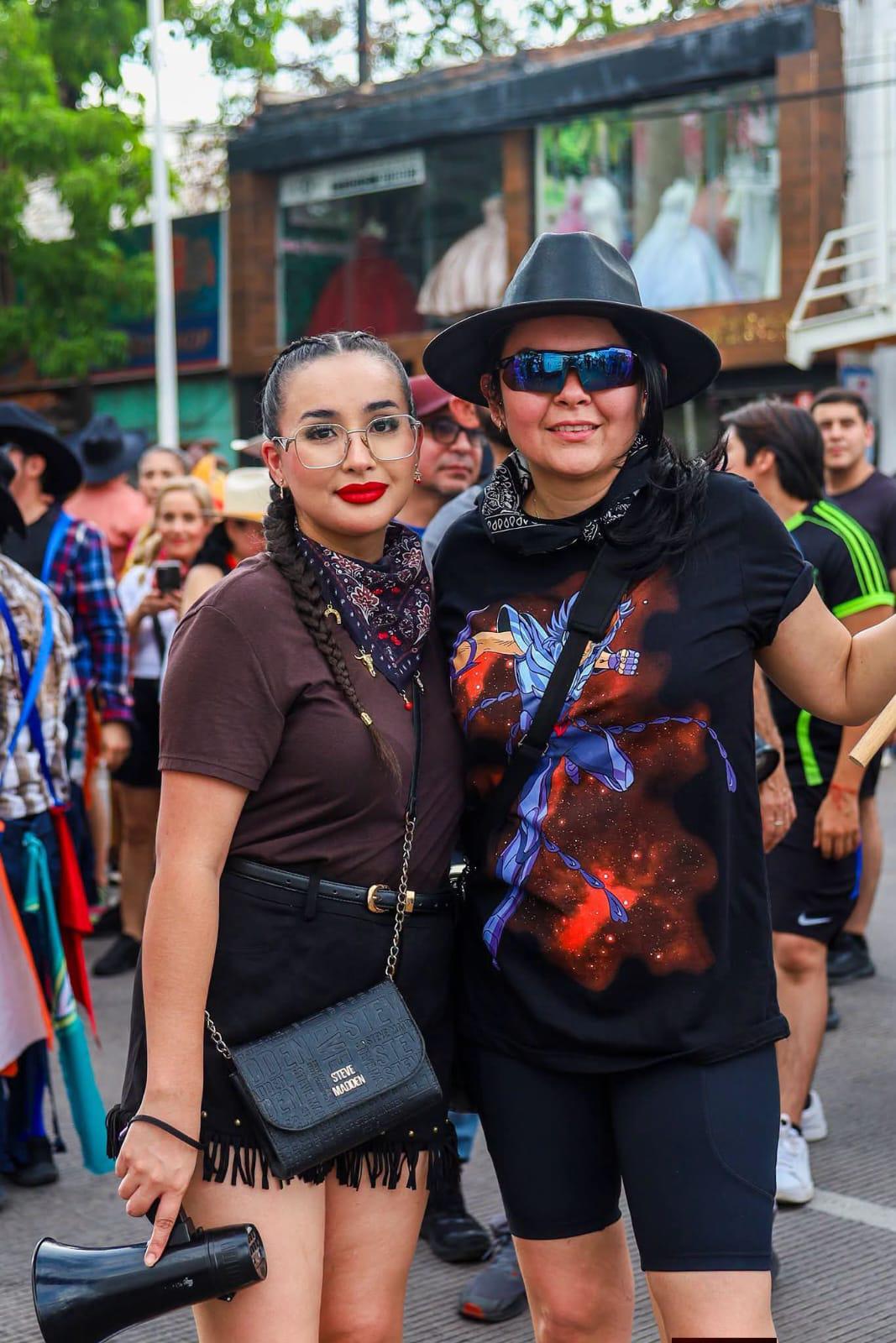 $!VaqueRun reúne a familias y jóvenes en una tarde de deporte, música y diversión en Culiacán