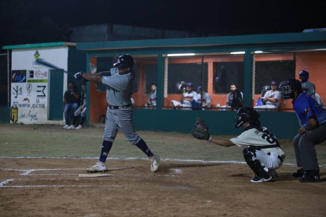 $!Pollería Catalina pierde invicto en Liga Clase Abierta