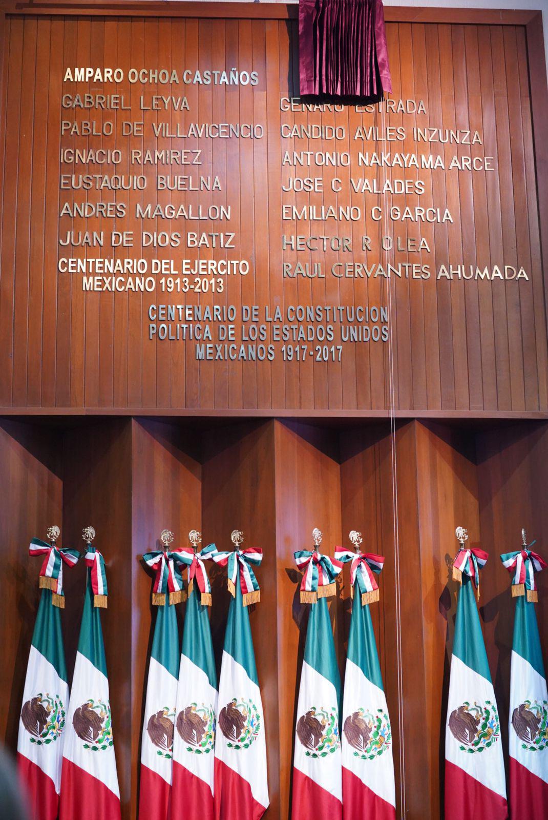 $!Inscriben con letras de oro el nombre de Amparo Ochoa en el Congreso de Sinaloa