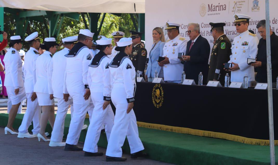 $!Celebran en Mazatlán el 111 aniversario de la gesta heróica de la defensa del Puerto de Veracruz