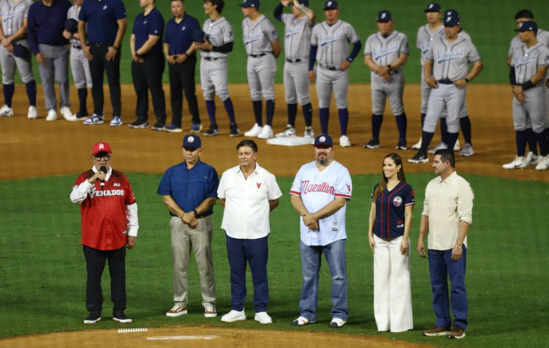 $!Leyendas de Venados de Mazatlán levantan el telón de la temporada 2025-2026