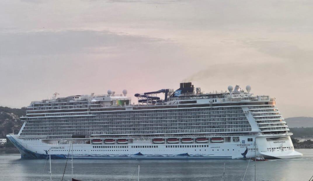 $!Cierra el año Mazatlán con la llegada de tres cruceros