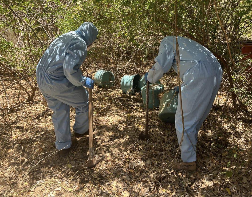 $!Inhabilitan cinco áreas de concentración de químicos para elaborar metanfetamina, en Culiacán